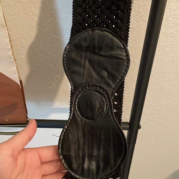 Pair of small/xsmall belts perfect for cinching dresses in spring! - Picture 7 of 8